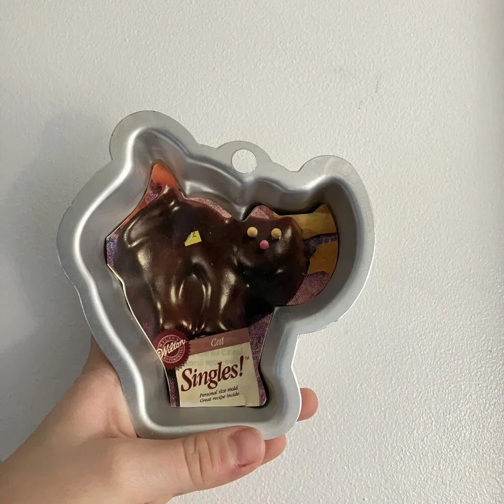 New Vintage Wilton Cat Black Halloween Singles‎ Mini Treat Cake Pan Mold Insert